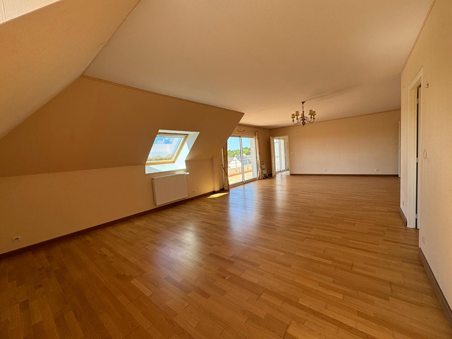 Superbe T5 de 124 m² avec terrasse et garages à Séné