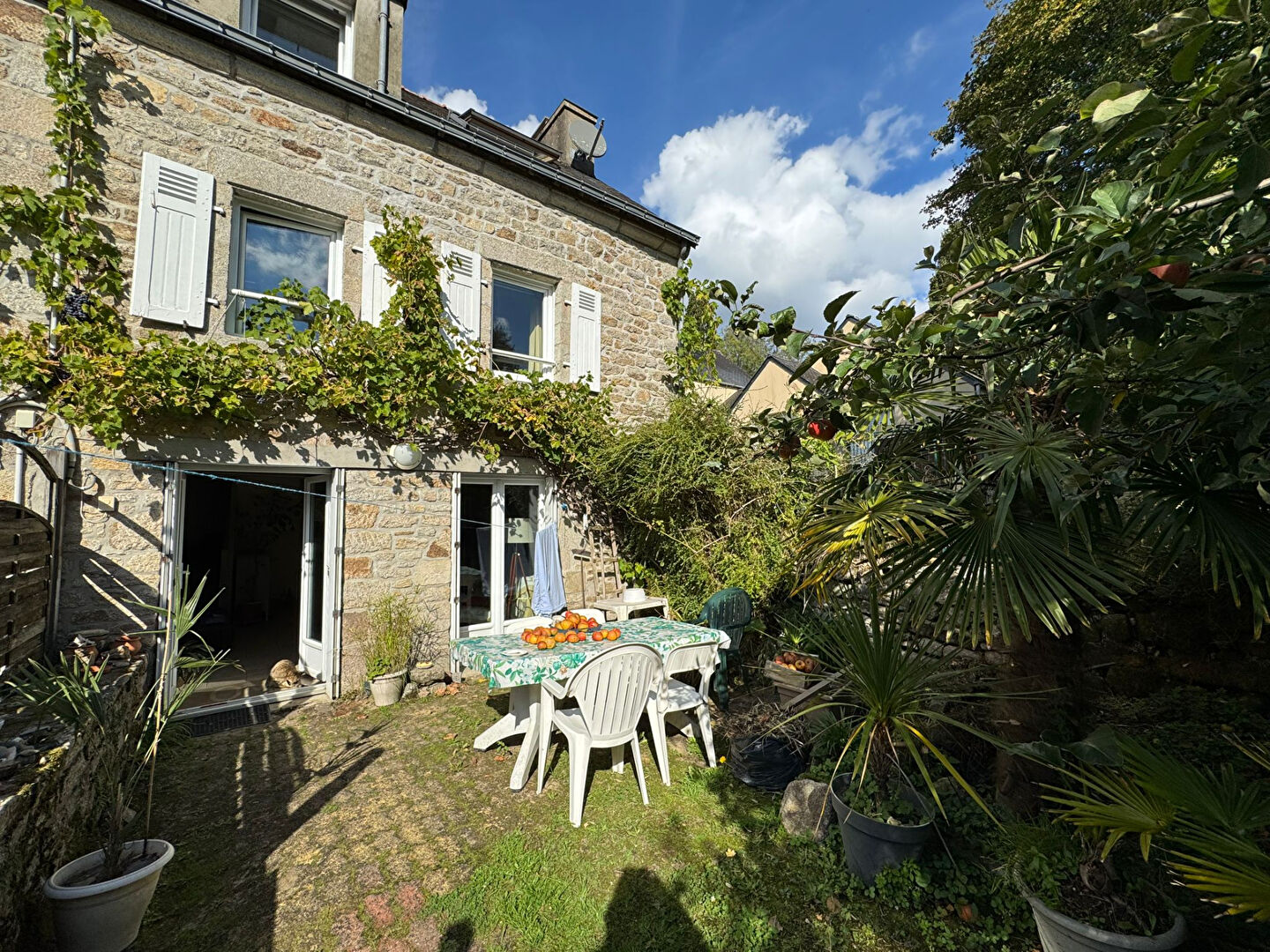 À Vendre Maison de charme en pierre au coeur du bourg de Saint-Nolff