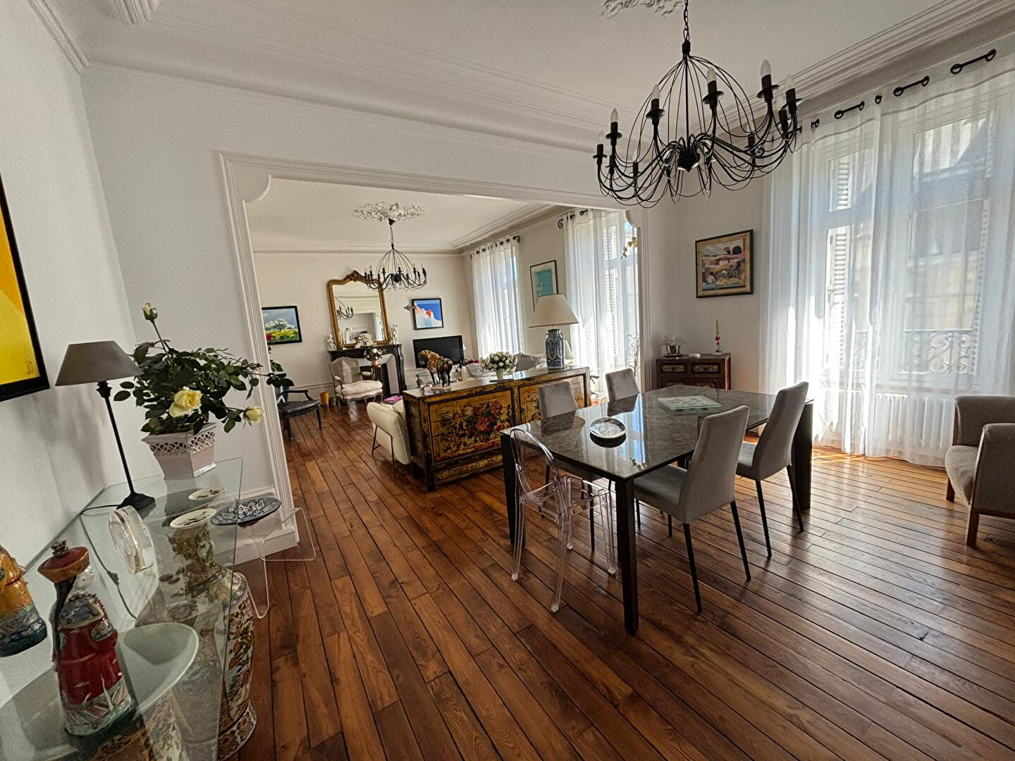 T6 D’EXCEPTION COMPRENANT GARAGE – CAVE ET MANSADRES A VENDRE HYPERCENTRE VANNES